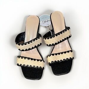 NWT Black and Cream Women's Sandals